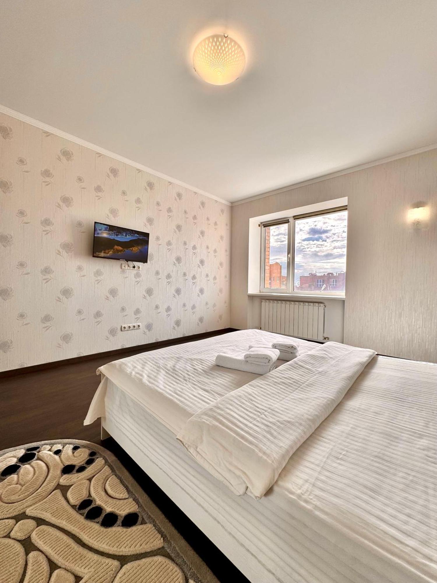 Apartpoltava Світлі Просторі Апартаменти 80М2 , 2-Окремі Кімнати, Новобудова Центр Чек Банківський 外观 照片